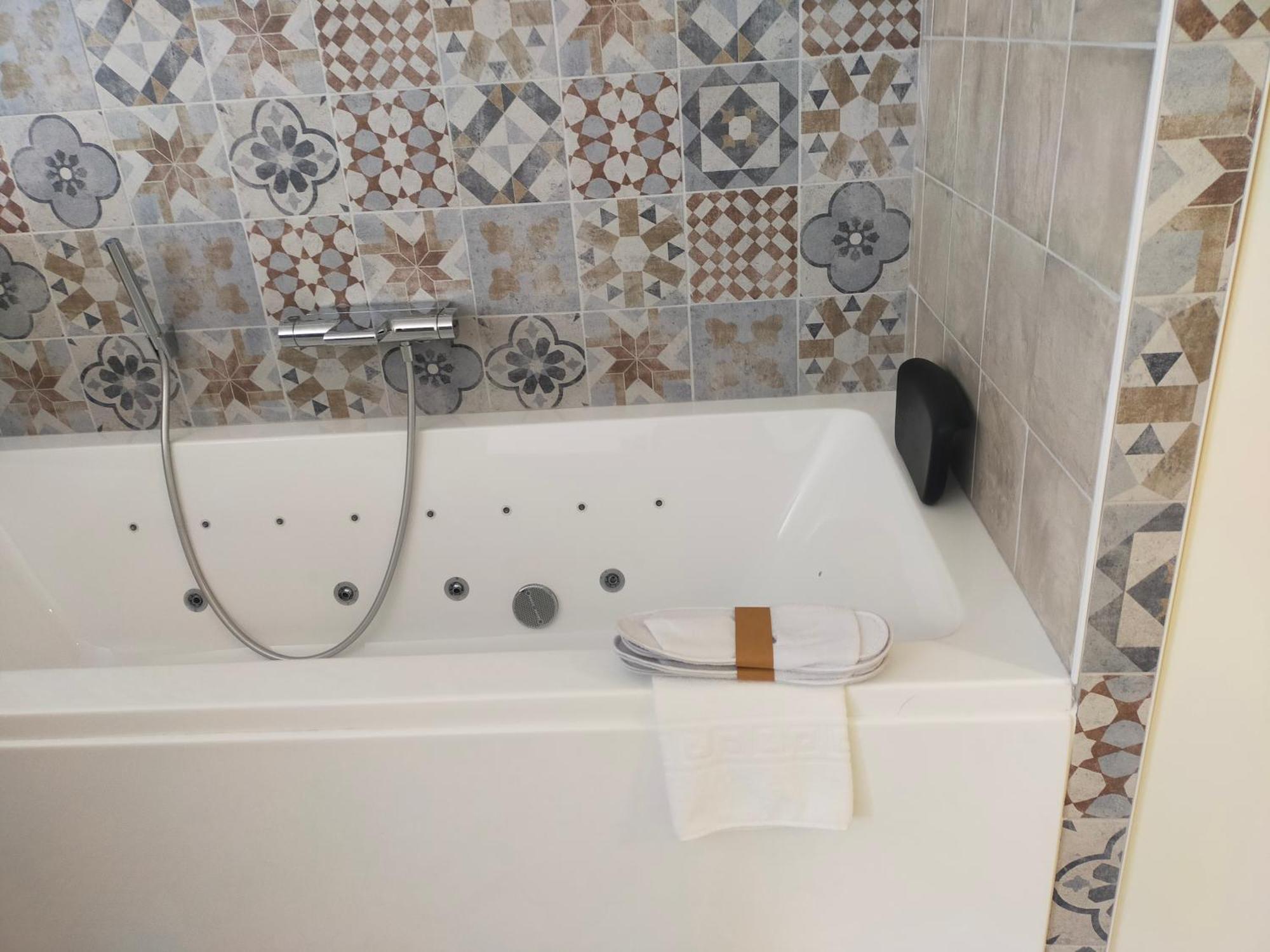 Cotinga Hotel Villars-les-Dombes Kültér fotó